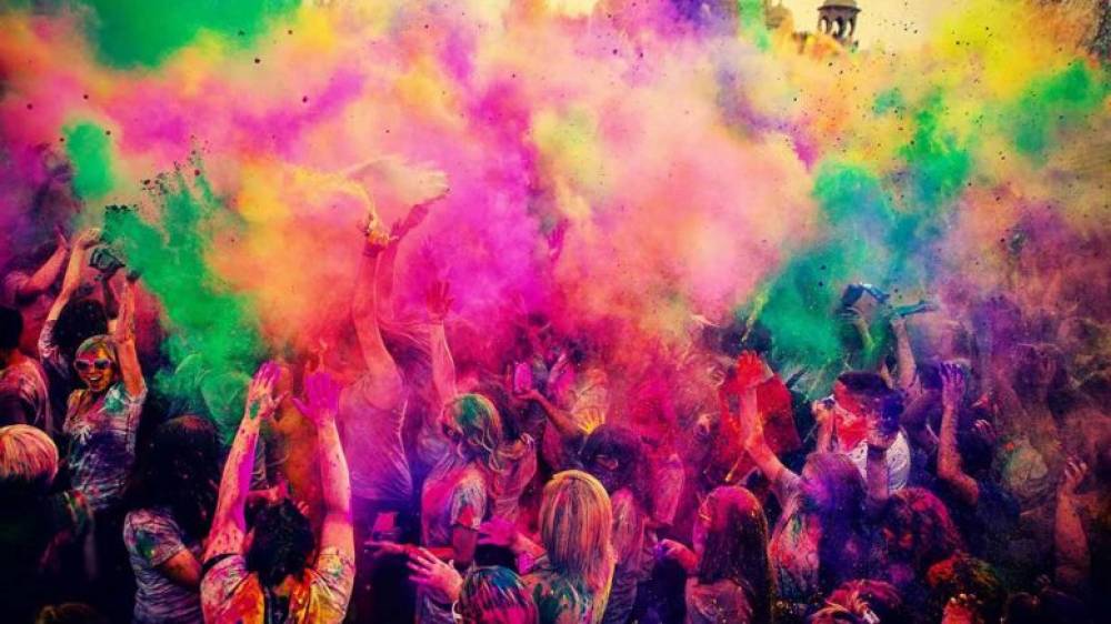 Bright Colors & Happy Hearts: A Perfect Holi Celebration